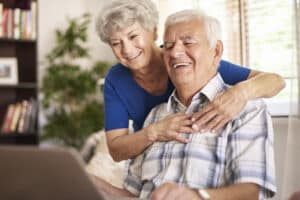 Premium vs. Traditional Cataract Lenses: Which Is Better for You? 